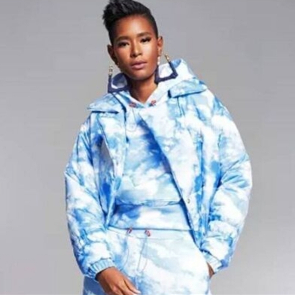 🆕️ ZERINA AKERS for BAR III Sky Blue & White Cloud Print Puffer Jacket SIZE:XXL